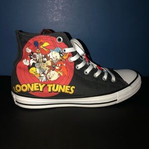 Loony tunes unisex converse